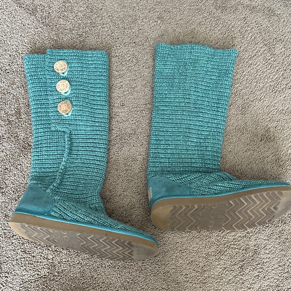UGG Turquoise Knit Boots with Buttons